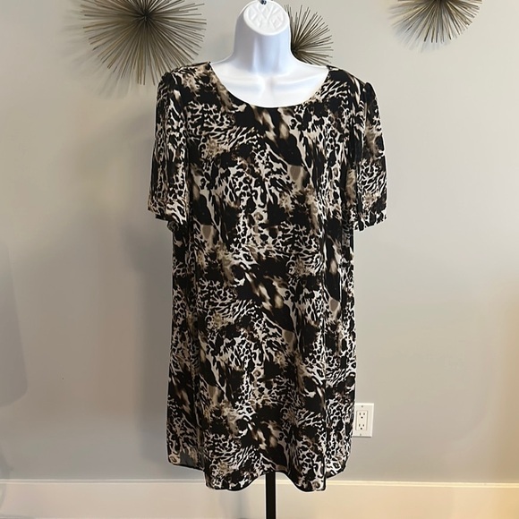 Kensie Dresses & Skirts - Kensie Animal Print Short Sleeve Dress​
